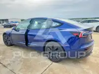 2025 Tesla Model 3 фото