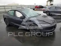 2025 Tesla Model 3 фото