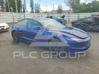 2025 Tesla Model 3 фото