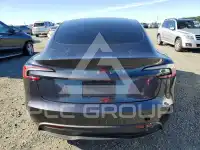 2025 Tesla Model 3 photo