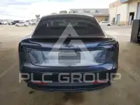 2025 Tesla Model 3 фото