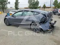 2025 Tesla Model 3 фото