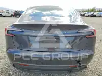 2025 Tesla Model 3 фото