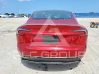 2025 Tesla Model 3 фото