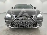 2025 Lexus ES300 фото