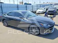 2025 Lexus ES300 photo