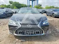 2025 Lexus ES350 photo