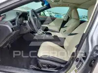 2025 Lexus ES350 photo