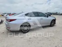 2025 Lexus ES350 photo