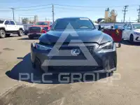 2025 Lexus IS фото