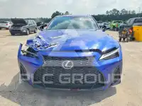 2025 Lexus IS фото