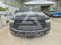 2025 RAM 1500 фото