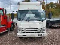 2025 Isuzu NPR фото