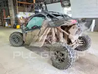2025 Can-AM Sidebyside фото