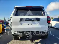 2025 Toyota 4 RUNNER photo