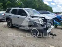 2025 Toyota 4 RUNNER photo