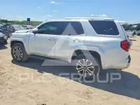 2025 Toyota 4 RUNNER photo