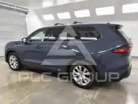 2025 Toyota Highlander photo