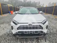2025 Toyota RAV4 фото