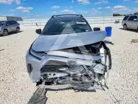2025 Toyota RAV4 фото