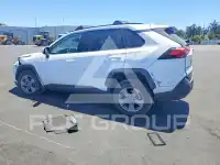2025 Toyota RAV4 фото
