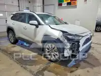 2025 Toyota RAV4 фото
