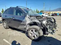2025 Toyota RAV4 фото