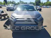 2025 Toyota RAV4 фото