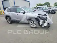 2025 Toyota RAV4 фото