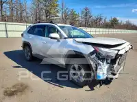 2025 Toyota RAV4 фото