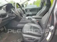 2025 Toyota RAV4 фото