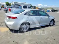 2025 Toyota COROLLA фото