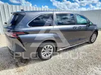 2025 Toyota SIENNA photo