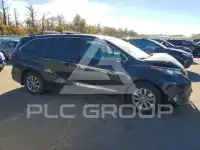 2025 Toyota SIENNA photo