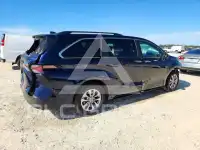 2025 Toyota SIENNA photo