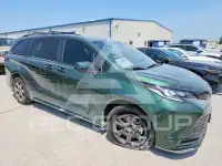 2025 Toyota SIENNA фото