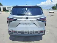 2025 Toyota SIENNA фото