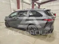 2025 Toyota SIENNA фото