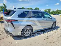 2025 Toyota SIENNA фото