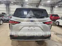 2025 Toyota SIENNA фото