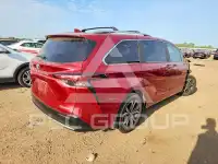 2025 Toyota SIENNA photo