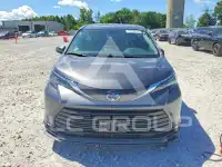 2025 Toyota SIENNA фото