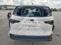 2025 Toyota SIENNA фото