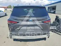 2025 Toyota SIENNA фото