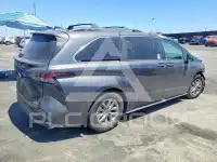 2025 Toyota SIENNA фото