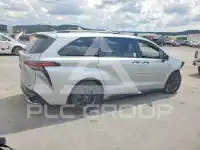 2025 Toyota SIENNA фото