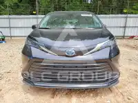 2025 Toyota SIENNA фото