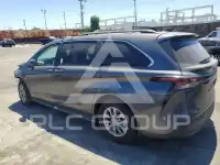 2025 Toyota SIENNA фото