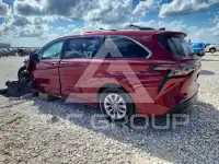 2025 Toyota SIENNA фото