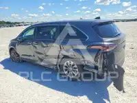 2025 Toyota SIENNA фото